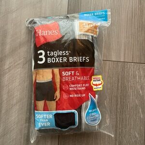 BRAND NEW 3 pack of Hanes black & gray tagless boxer briefs